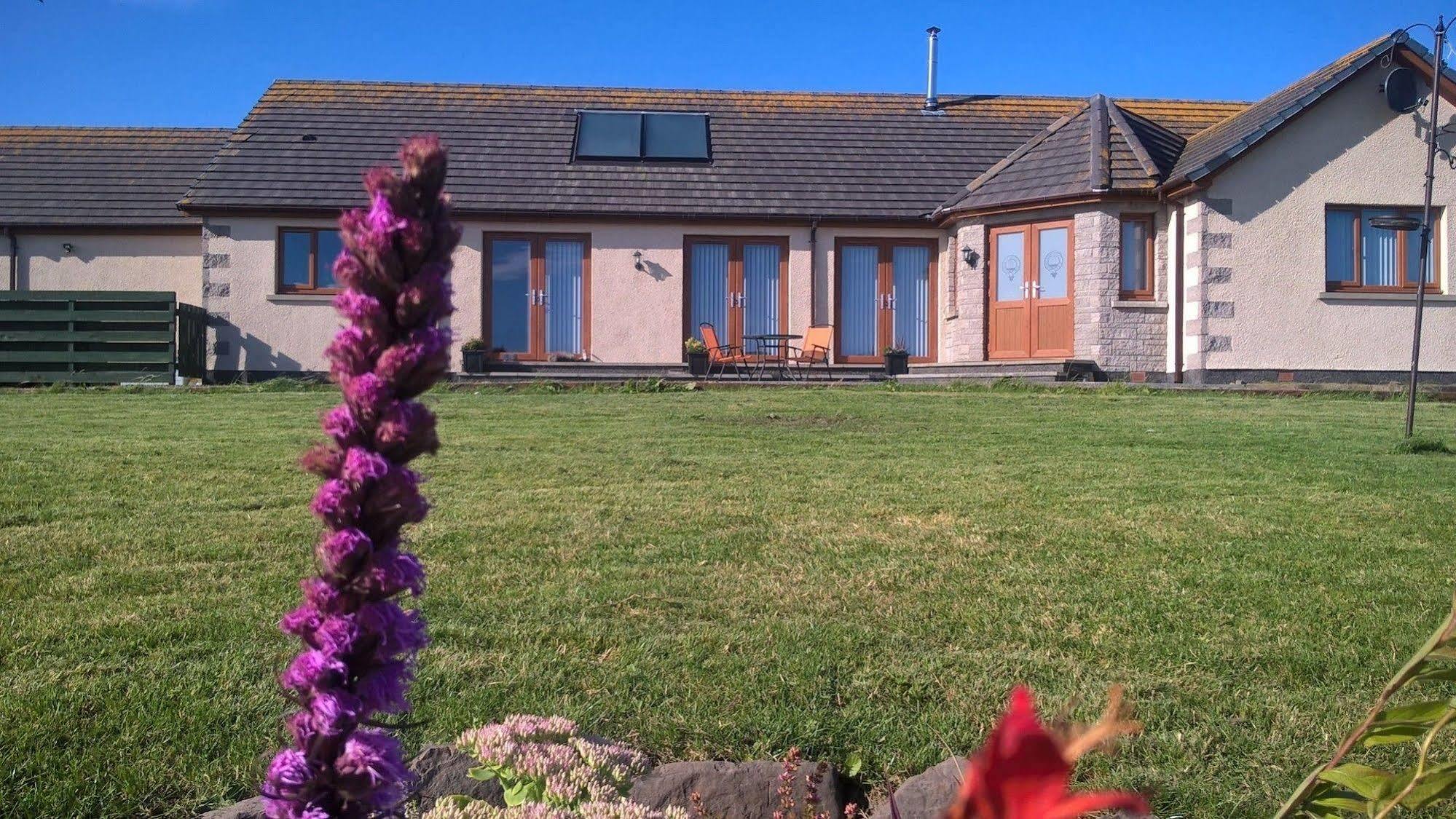 Bed and Breakfast A Castle View Keiss Экстерьер фото